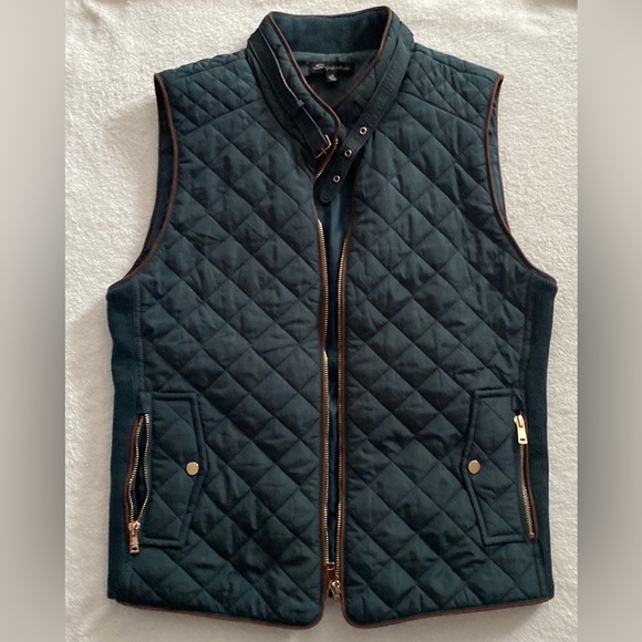 Women’s winter vest size large - Picture 2 of 2